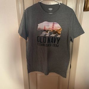 Old navy California T-shirt L